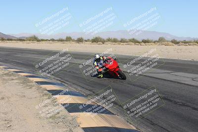 media/Dec-01-2025-Moto Forza (Mon) [[2daa91e15f]]/2-Intermediate Group/Session 4 (Turn 10 Inside)/